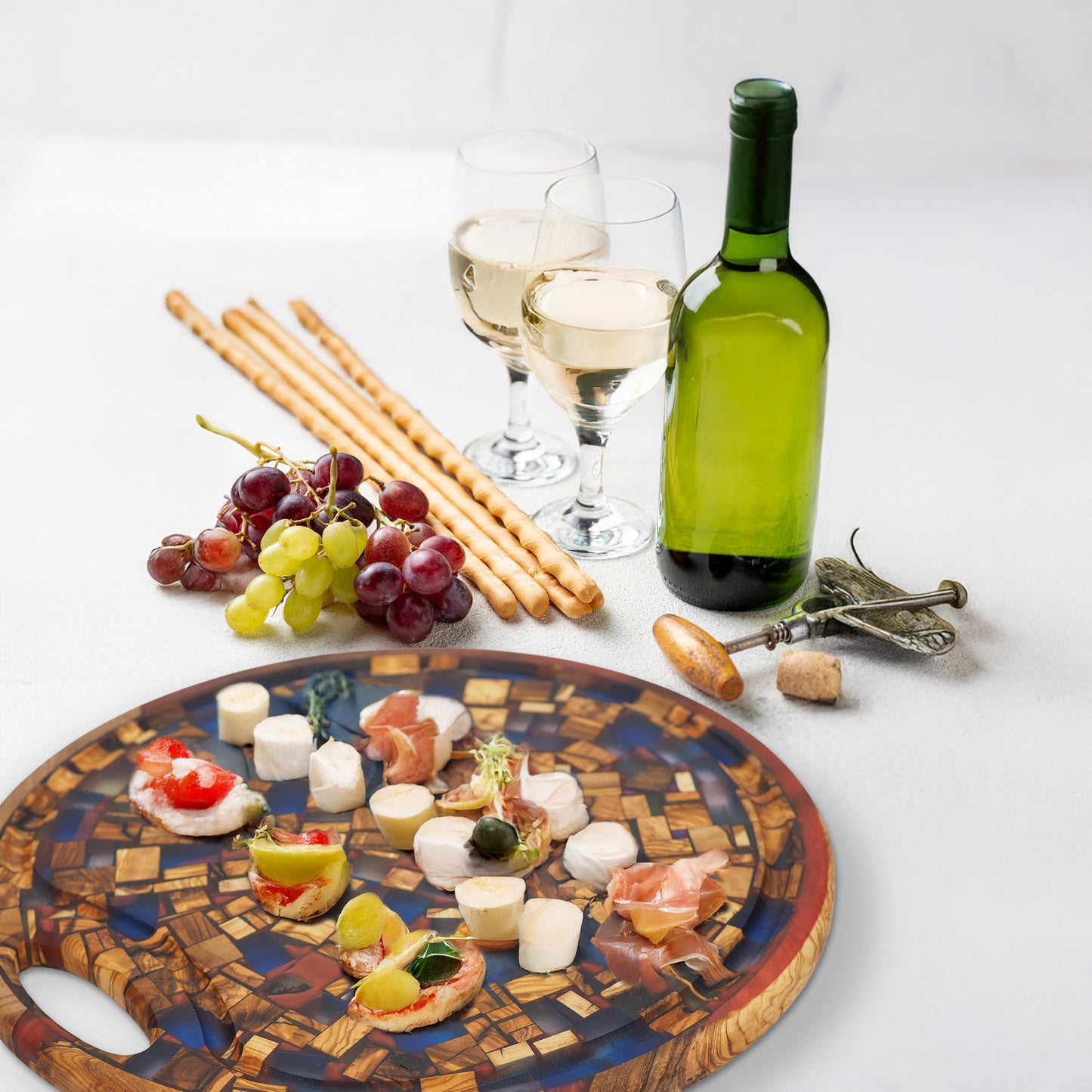 Epoxy Cutting Board Round Mosaic Paris